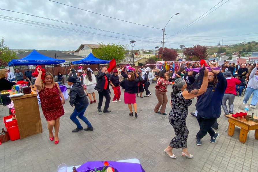 San Antonio celebró el arte y el folclor en la 2° Cumbre Bohemia Roberto Parra