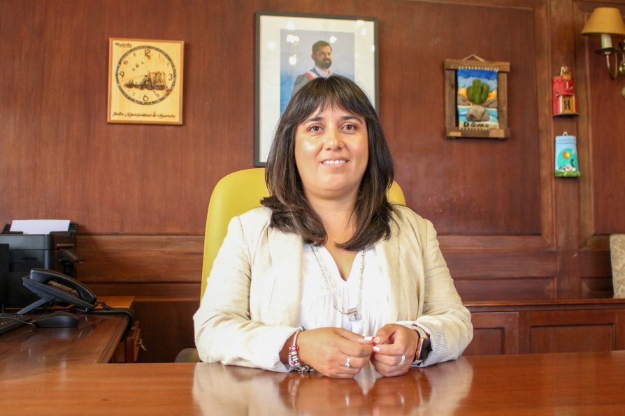 Carolina Quinteros Urquieta es la nueva delegada presidencial de la provincia de San Antonio